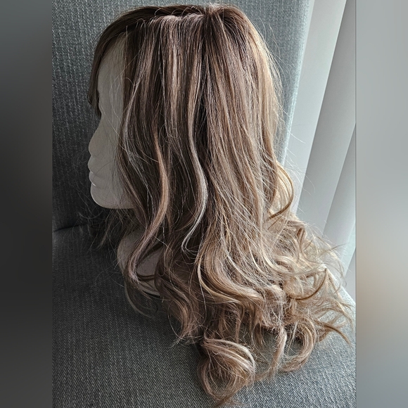 Wigs For Every women color ash blonde - Picture 1 of 9